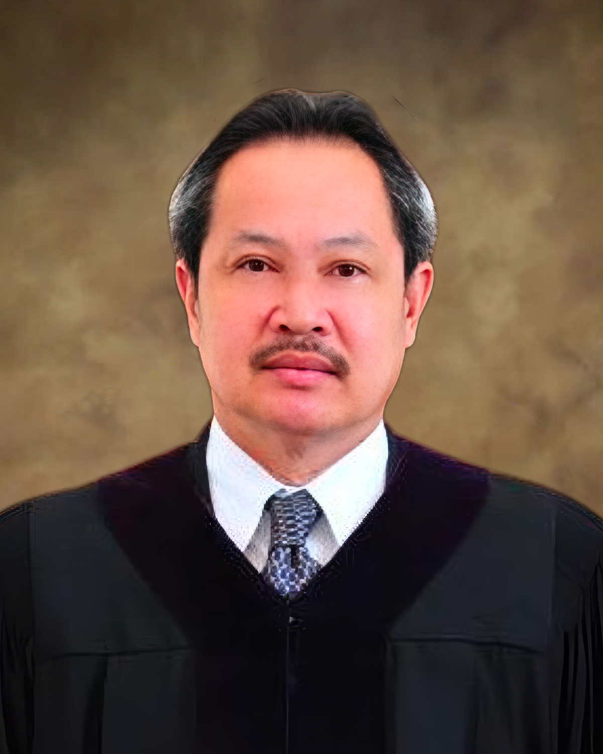 Mr. Suchat Mongkollertlop